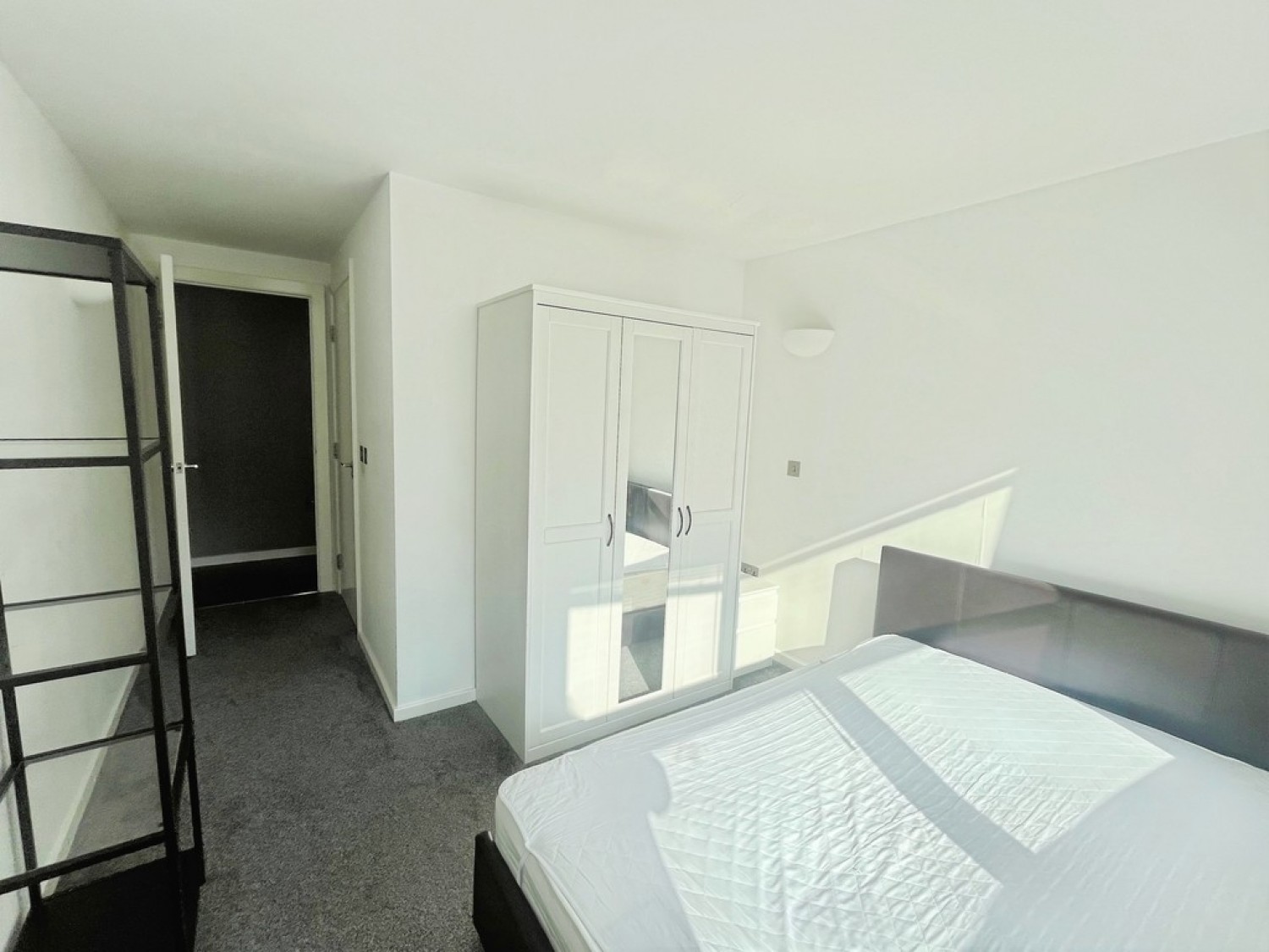 2 bedroom Flat for Sale West Point, Wellington Street