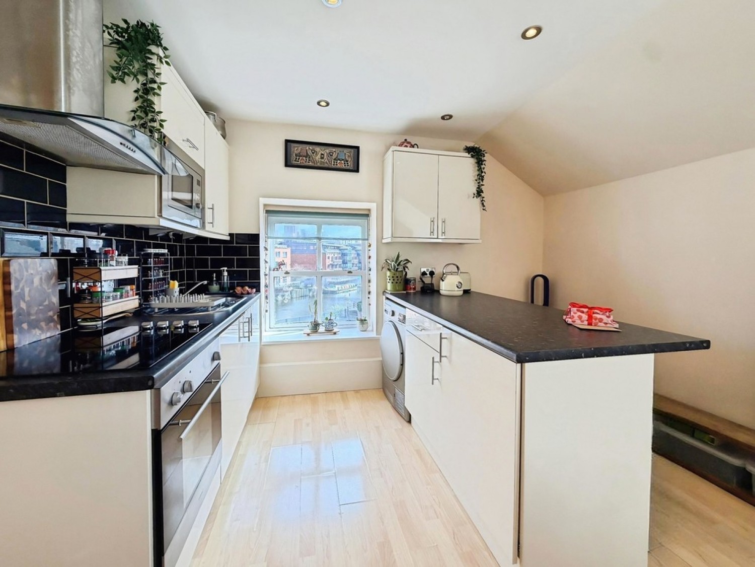1 bedroom Flat for Sale Flyboat House, Navigation Walk