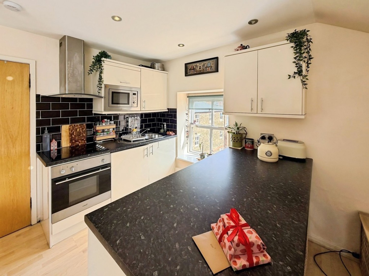 1 bedroom Flat for Sale Flyboat House, Navigation Walk