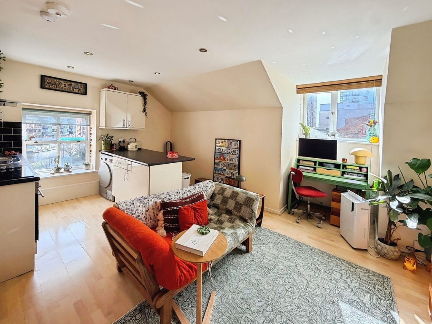 1 bedroom Flat for Sale Flyboat House, Navigation Walk