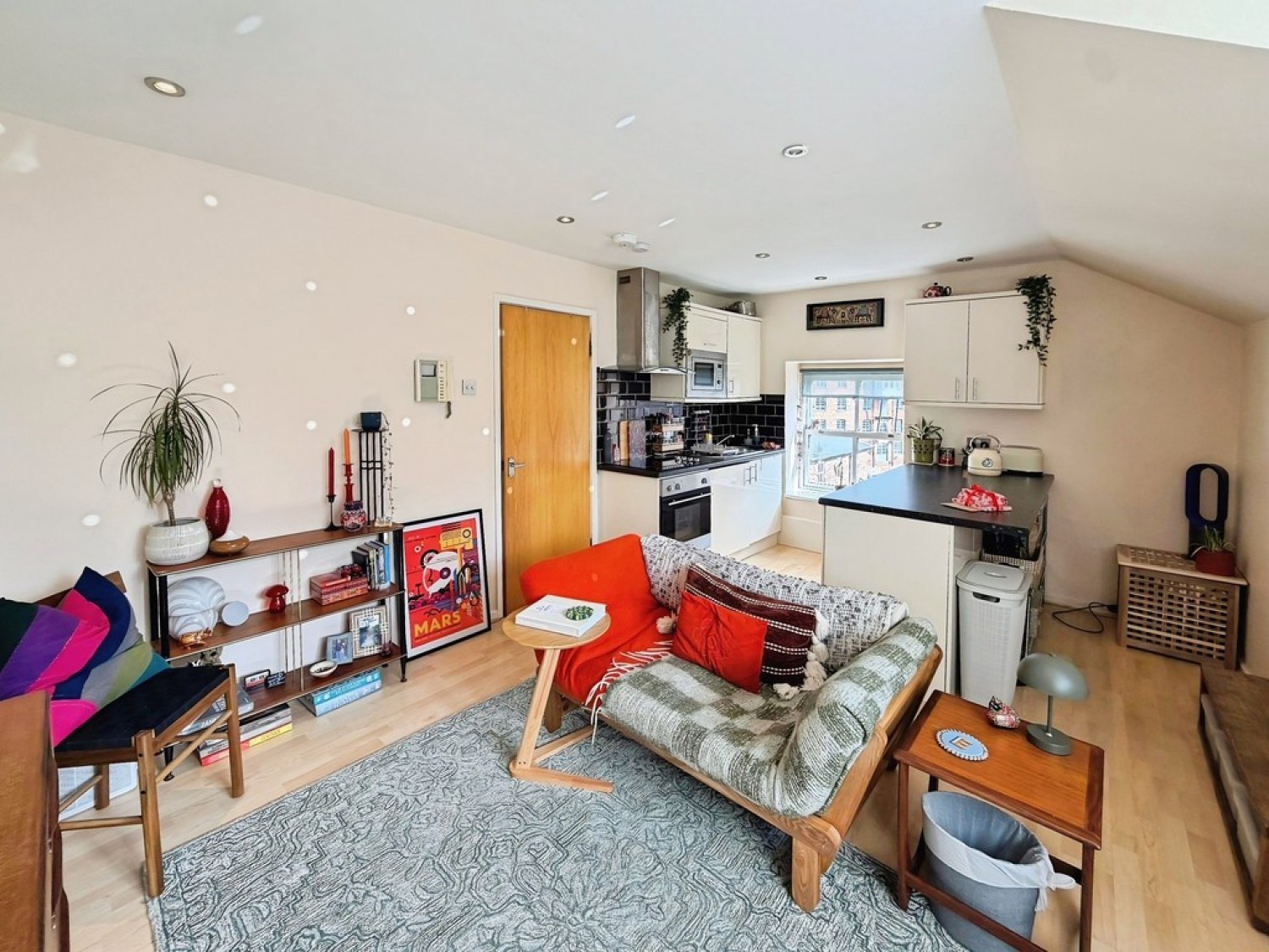 1 bedroom Flat for Sale Flyboat House, Navigation Walk