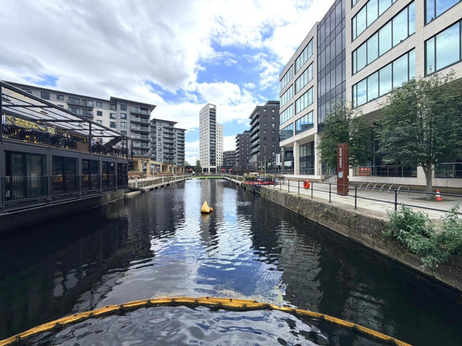 2 bedroom Flat for Sale La Salle, Leeds Dock