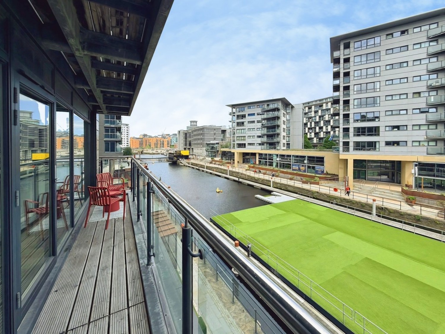 2 bedroom Flat for Sale La Salle, Leeds Dock