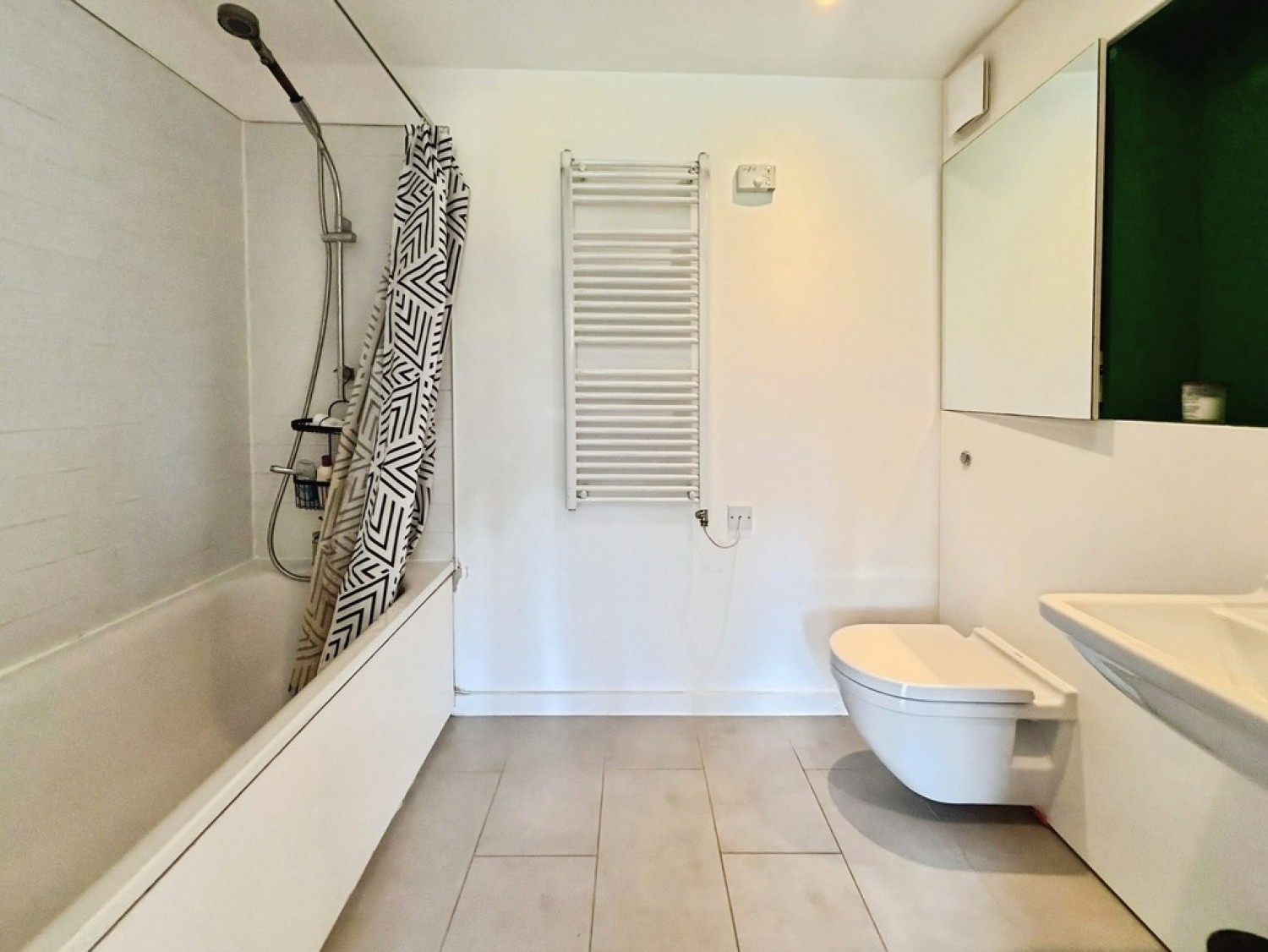 1 bedroom Flat for Sale Saxton, The Avenue
