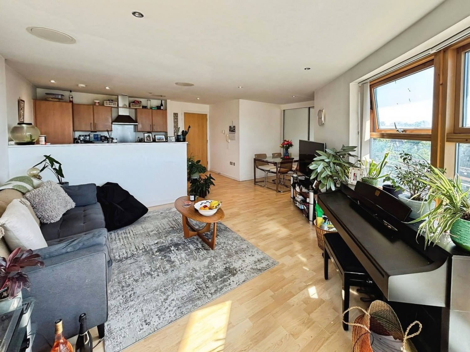 2 bedroom Flat for Sale Balmoral Place, Brewery Wharf
