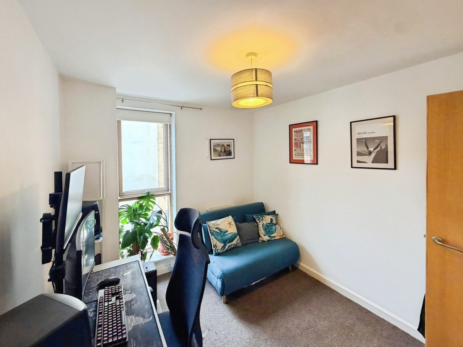 2 bedroom Flat for Sale Balmoral Place, Brewery Wharf
