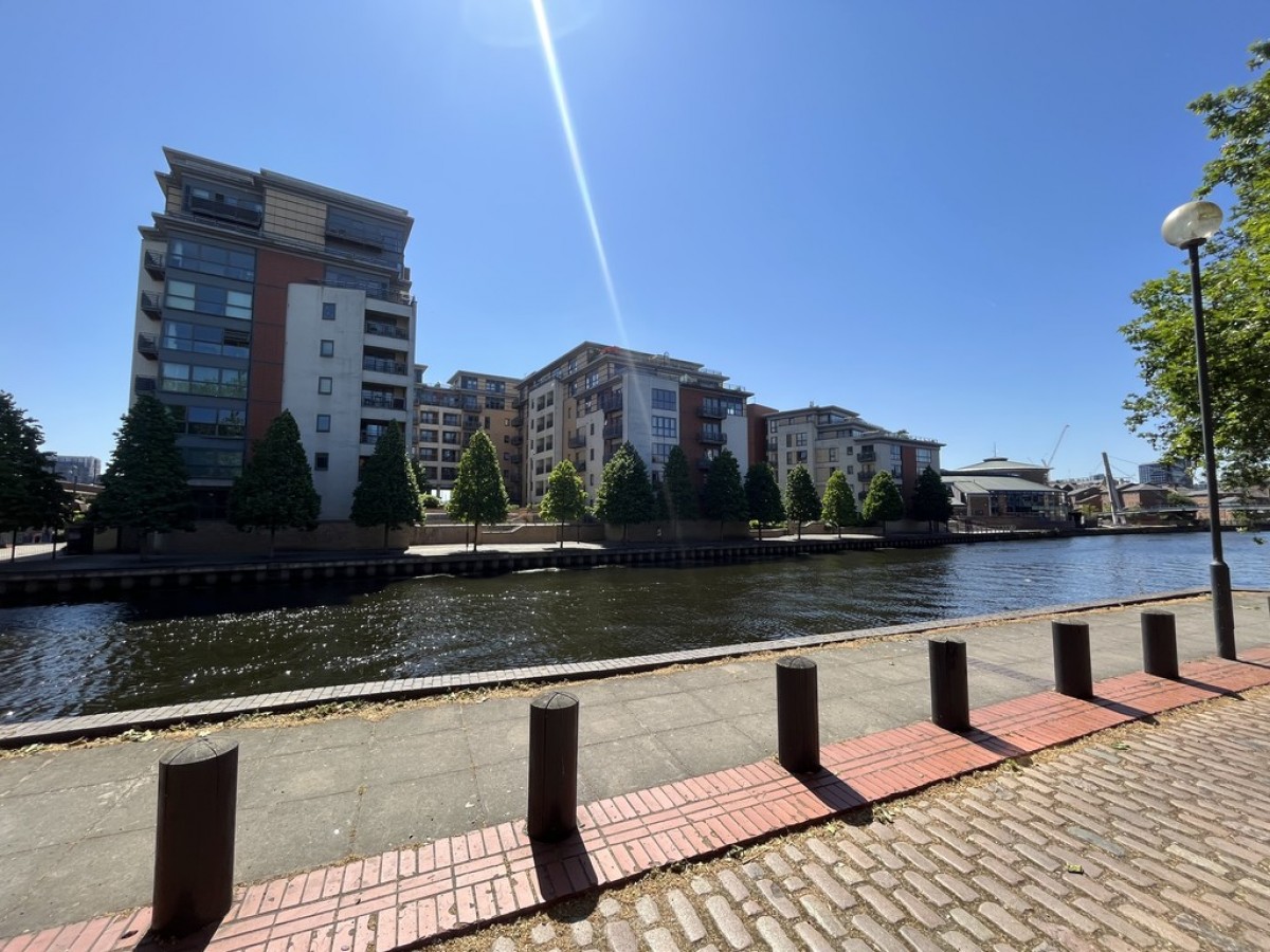 Balmoral Place, Brewery Wharf