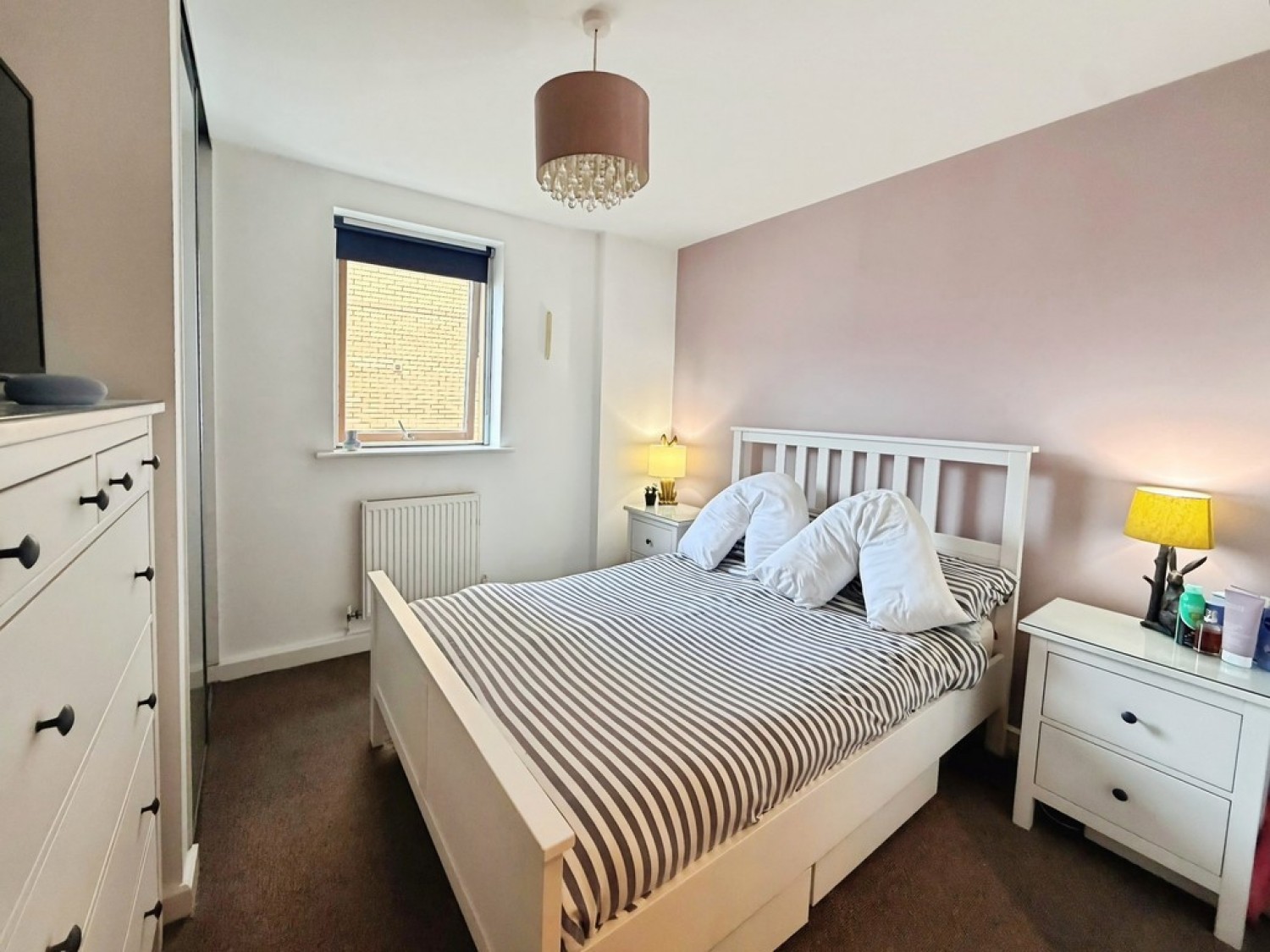 2 bedroom Flat for Sale Balmoral Place, Brewery Wharf