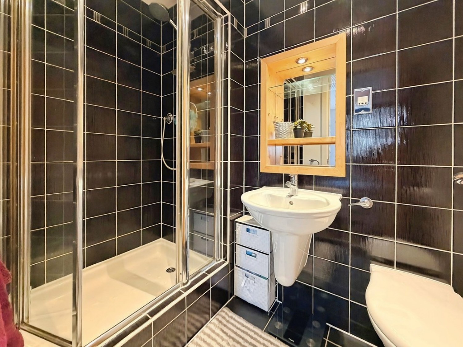 2 bedroom Flat for Sale Balmoral Place, Brewery Wharf