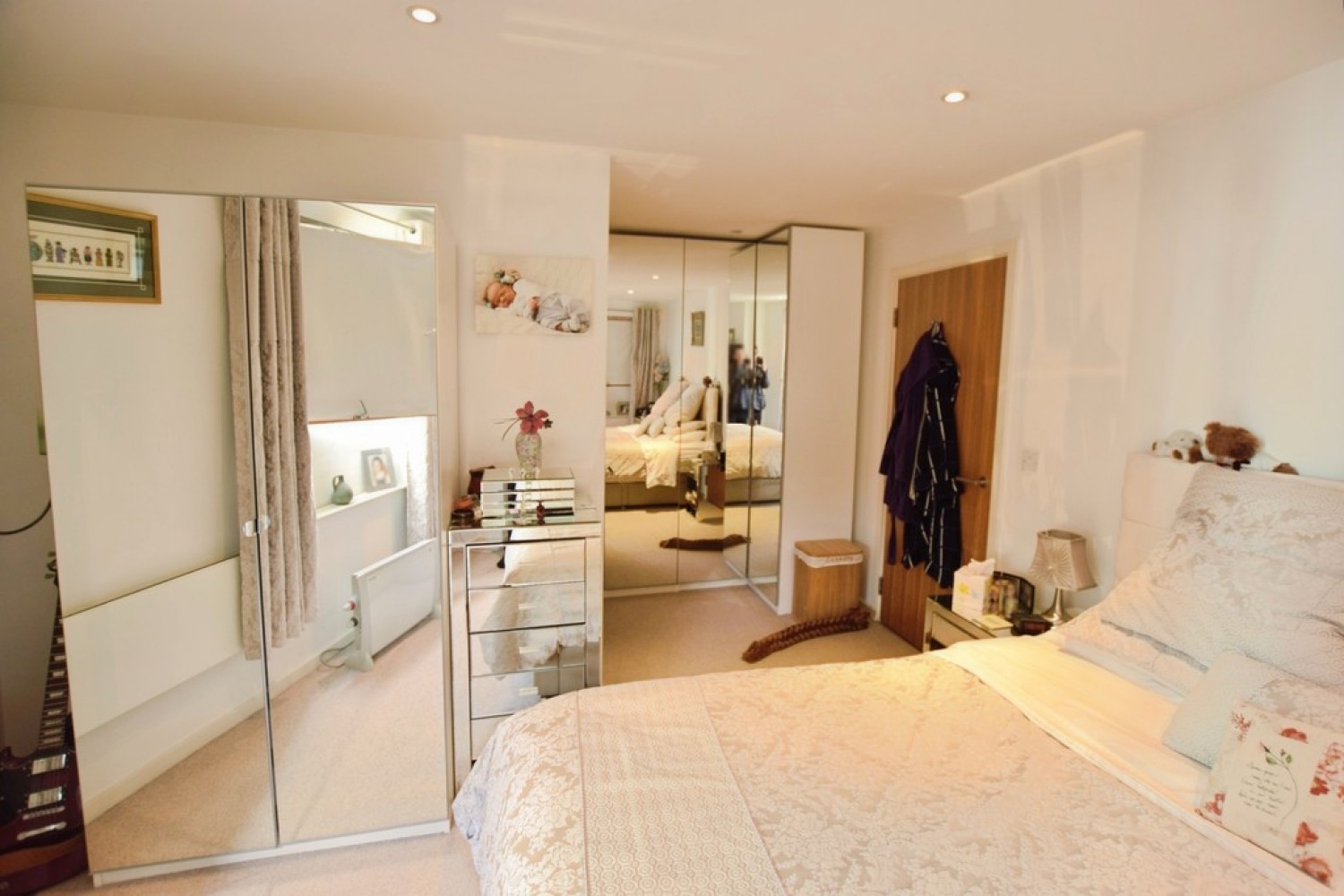 2 bedroom Flat for Sale The Gateway South, Marsh Lane
