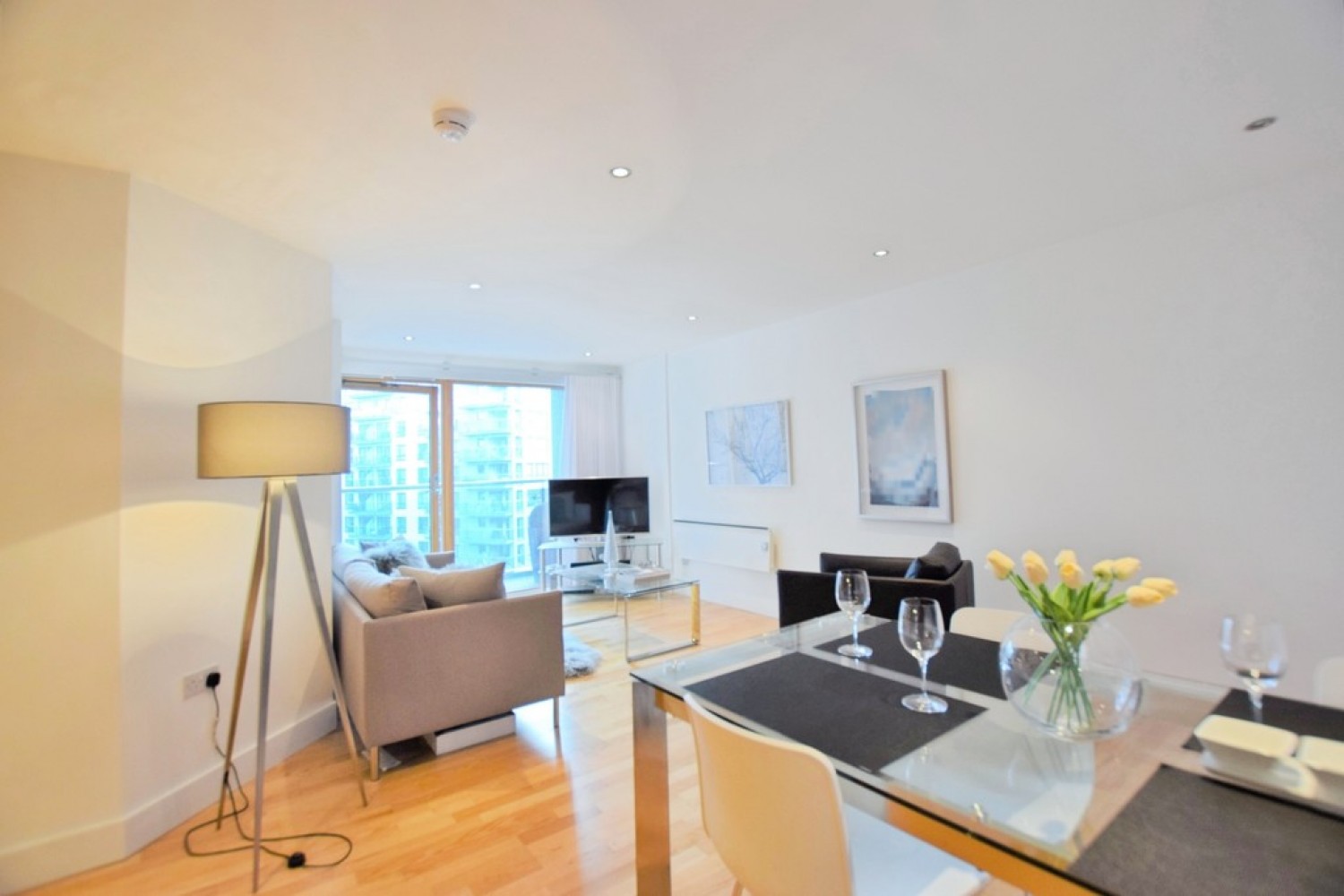 2 bedroom Flat for Sale La Salle, Leeds Dock