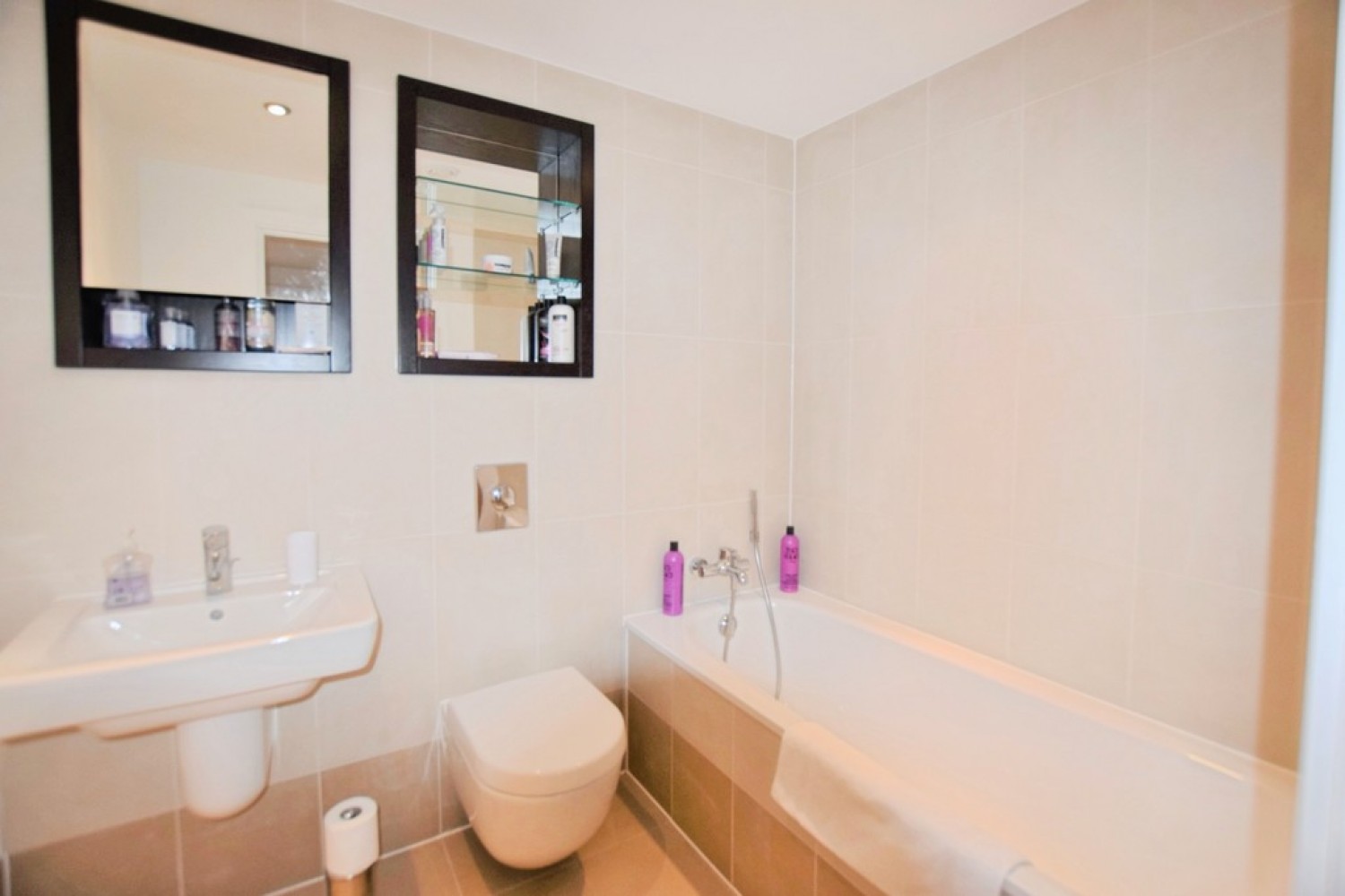 2 bedroom Flat for Sale La Salle, Leeds Dock