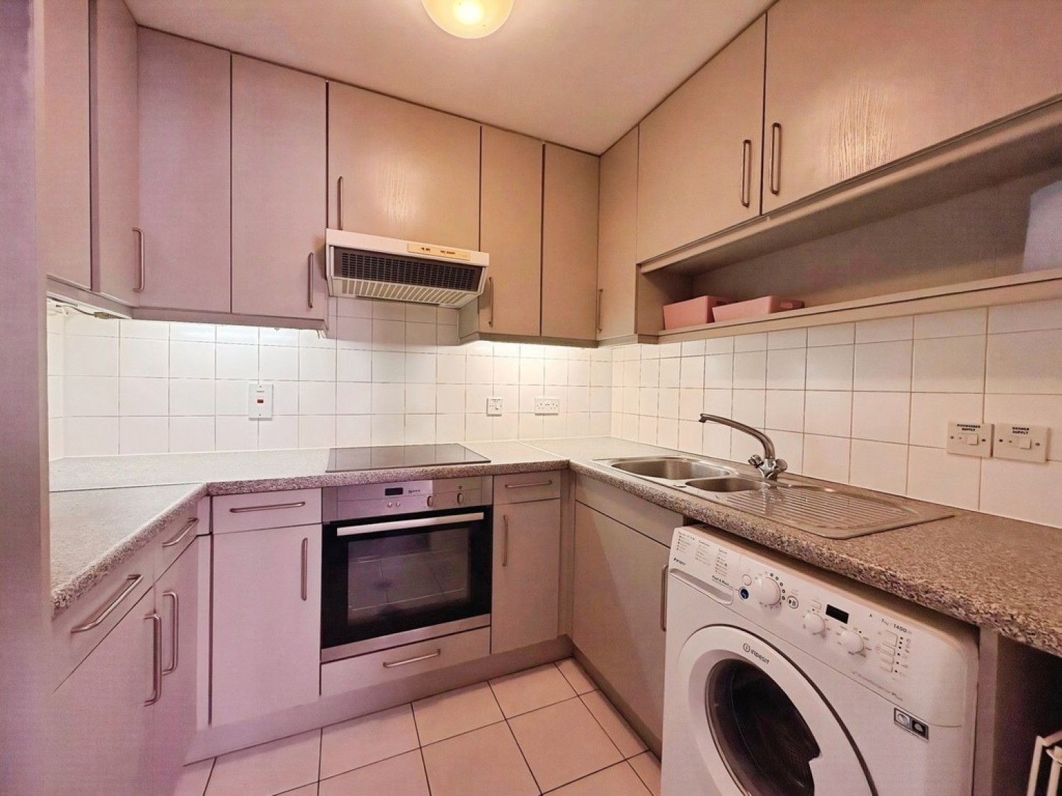 2 bedroom Flat for Letting Langtons Wharf, Leeds