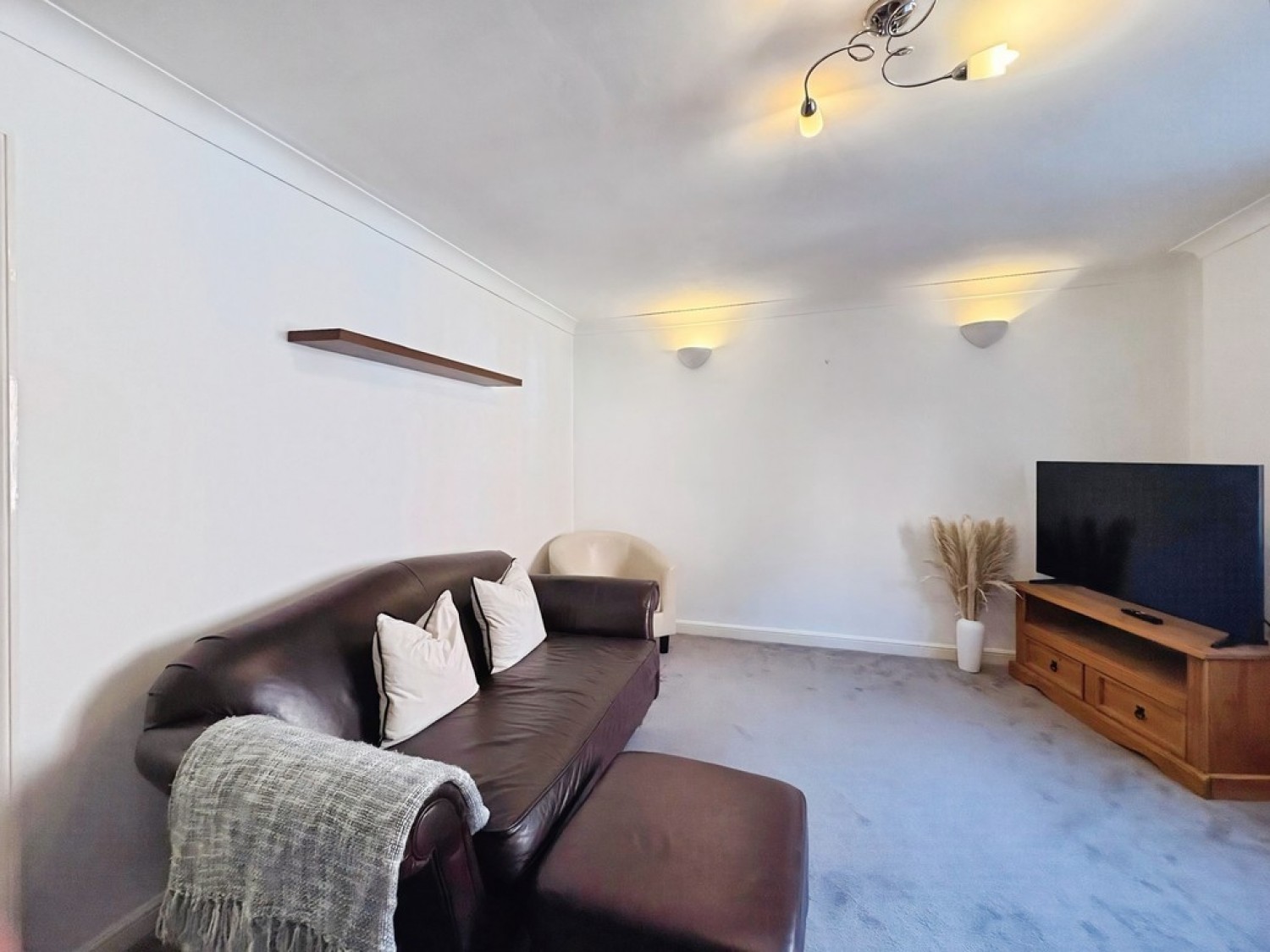2 bedroom Flat for Letting Langtons Wharf, Leeds