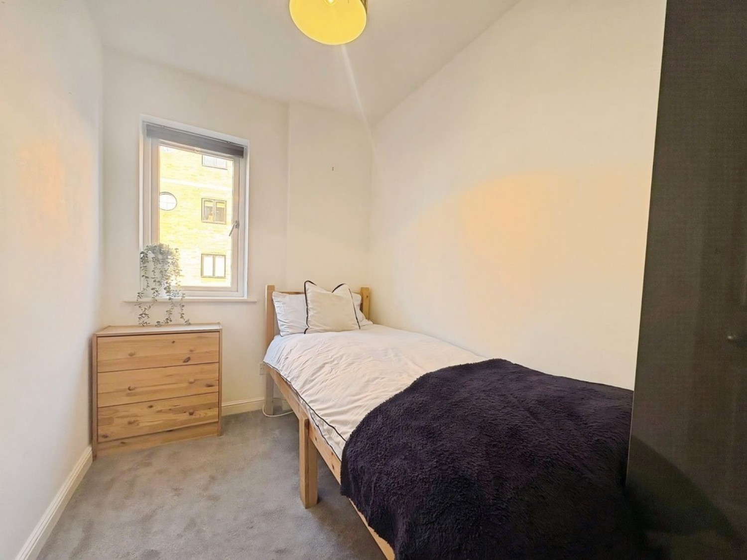 2 bedroom Flat for Letting Langtons Wharf, Leeds