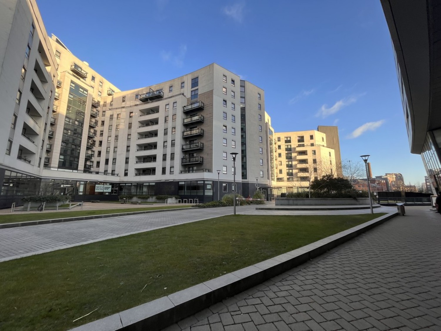 2 bedroom Flat for Sale The Gateway South