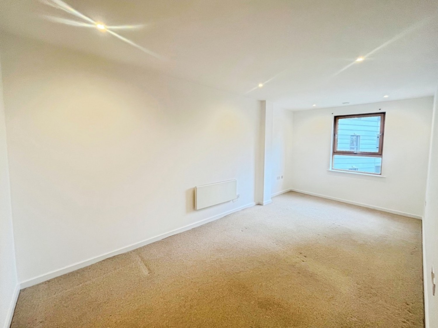 2 bedroom Flat for Sale The Gateway South