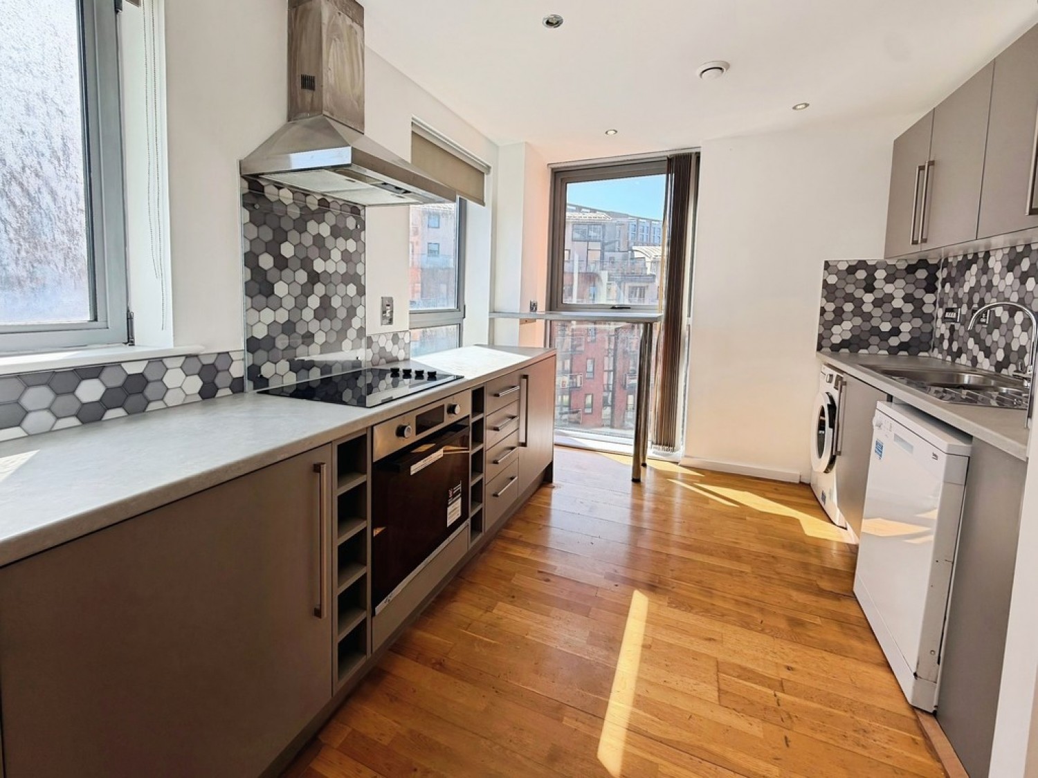 2 bedroom Flat for Sale Santorini, City Island