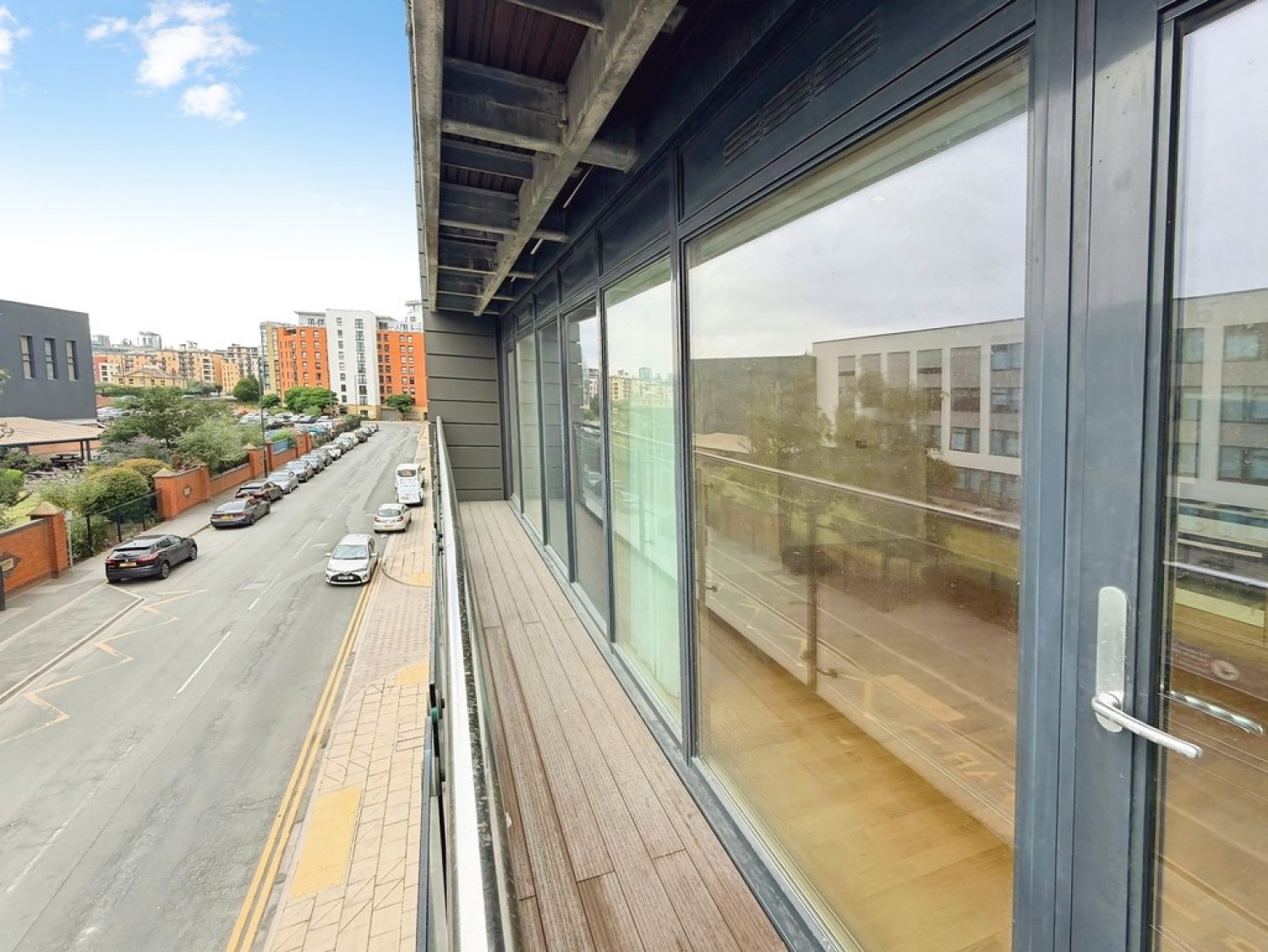 1 bedroom Flat for Sale La Salle, Leeds Dock