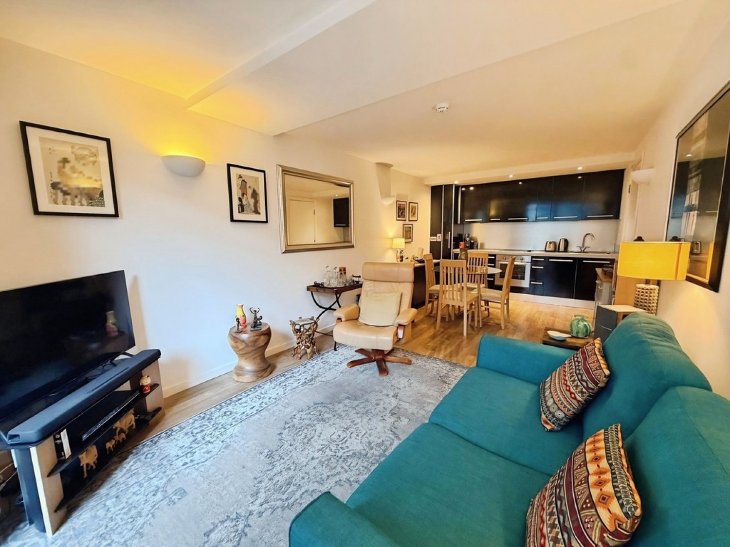 2 bedroom Flat for Sale West Point, Wellington Street