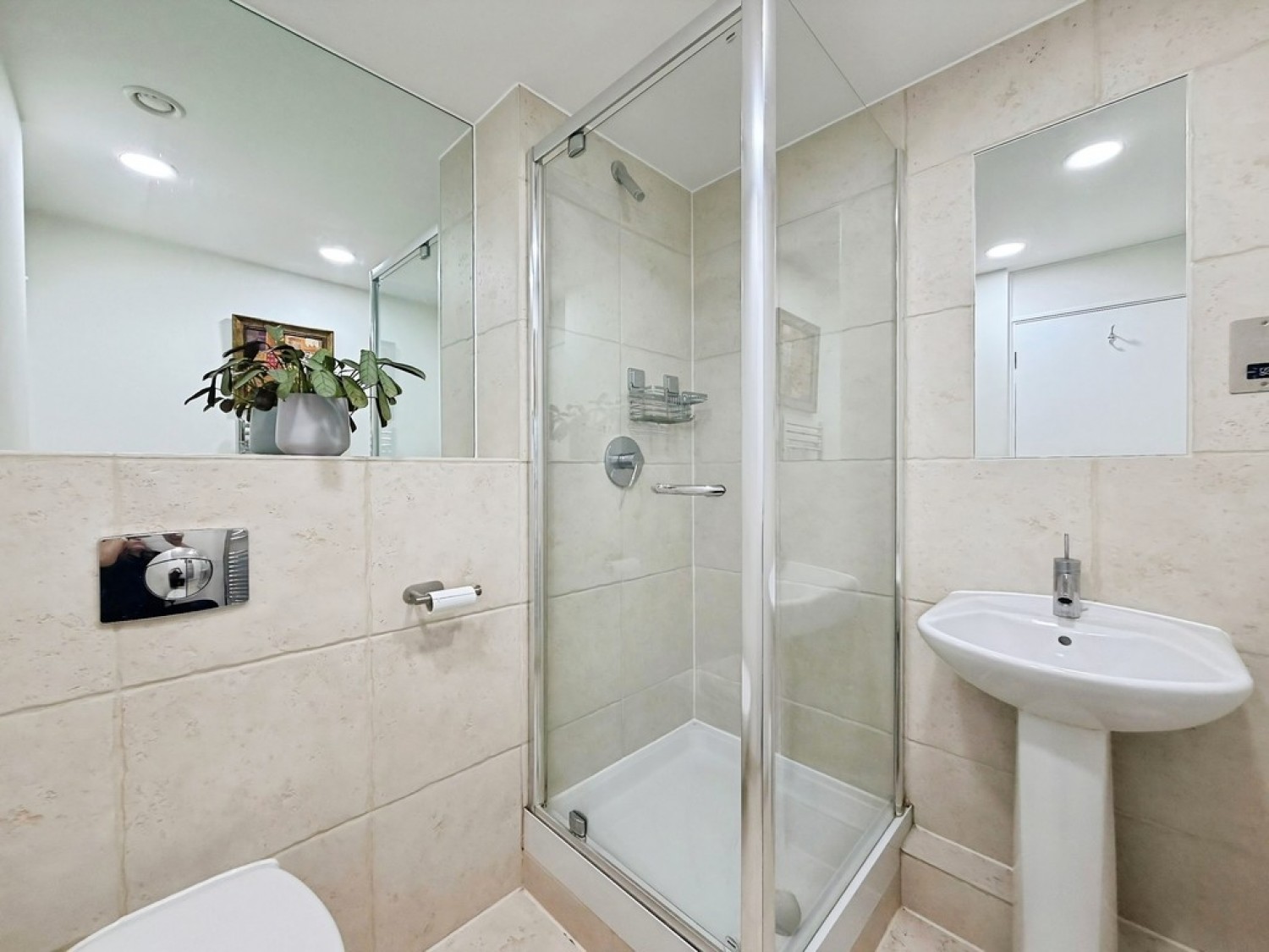 2 bedroom Flat for Sale West Point, Wellington Street
