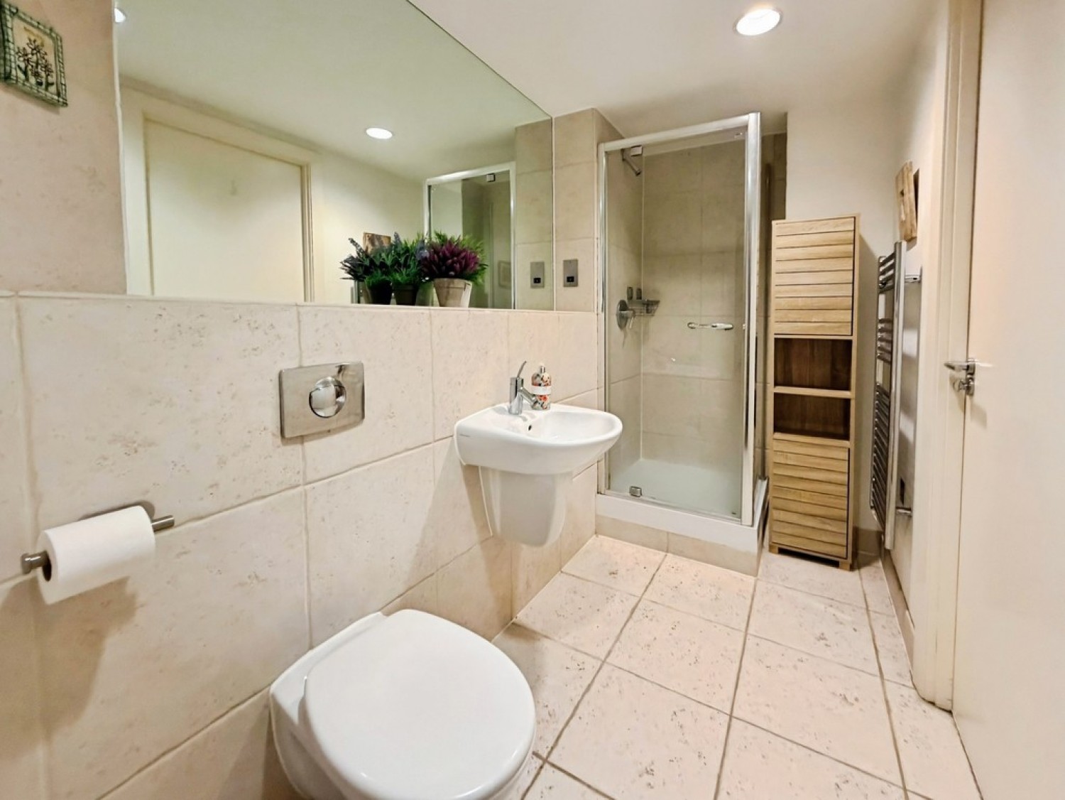 2 bedroom Flat for Sale West Point, Wellington Street