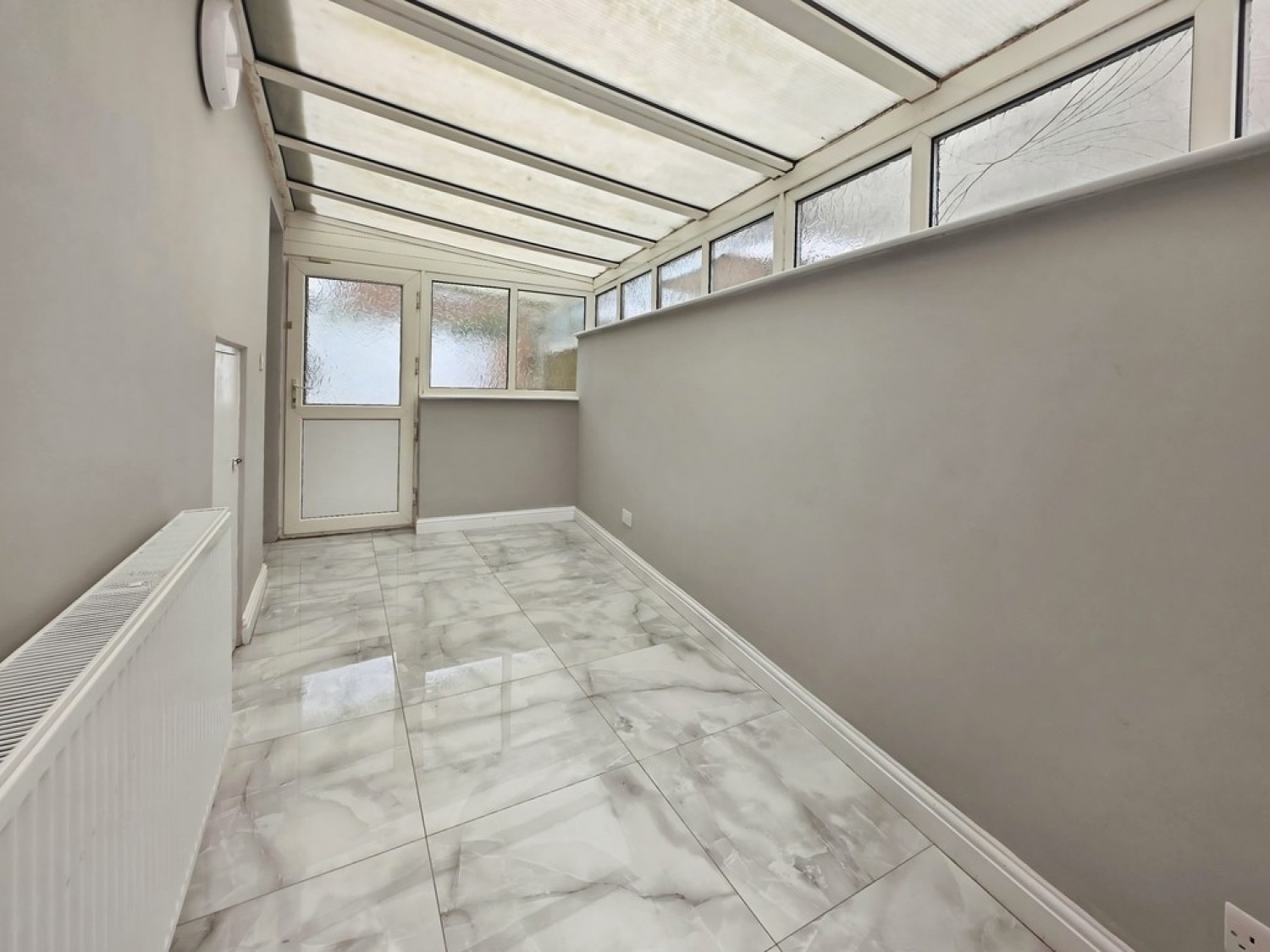 3 bedroom House for Letting Riviera Gardens, Potternewton Lane