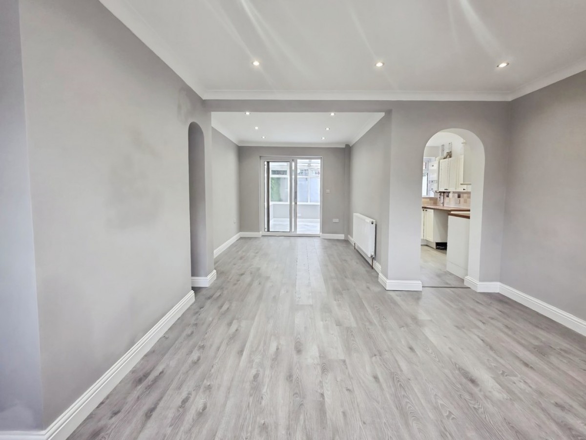Riviera Gardens, Potternewton Lane