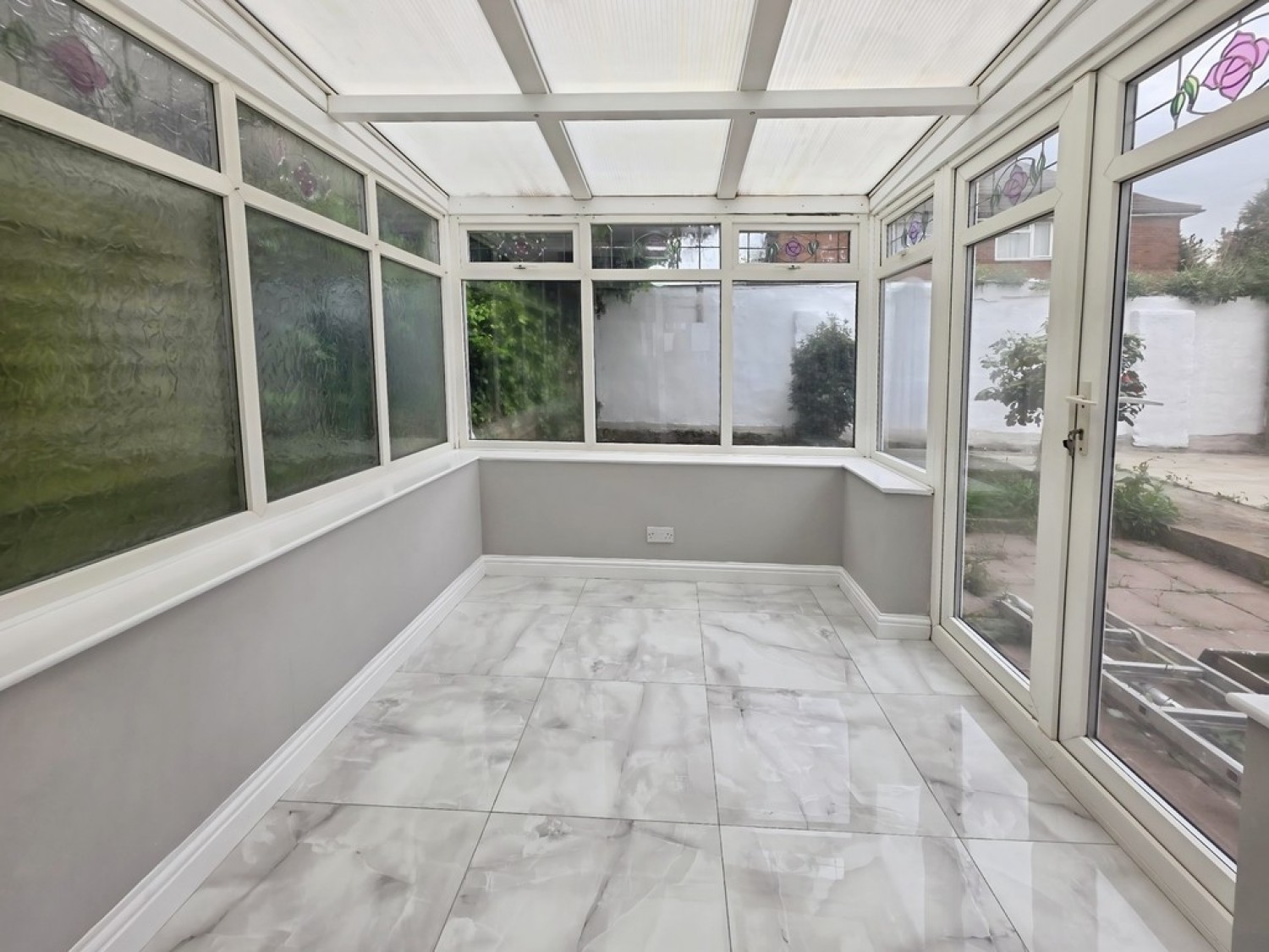 3 bedroom House for Letting Riviera Gardens, Potternewton Lane