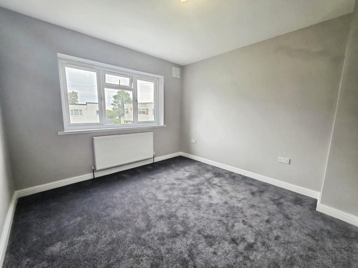 Riviera Gardens, Potternewton Lane