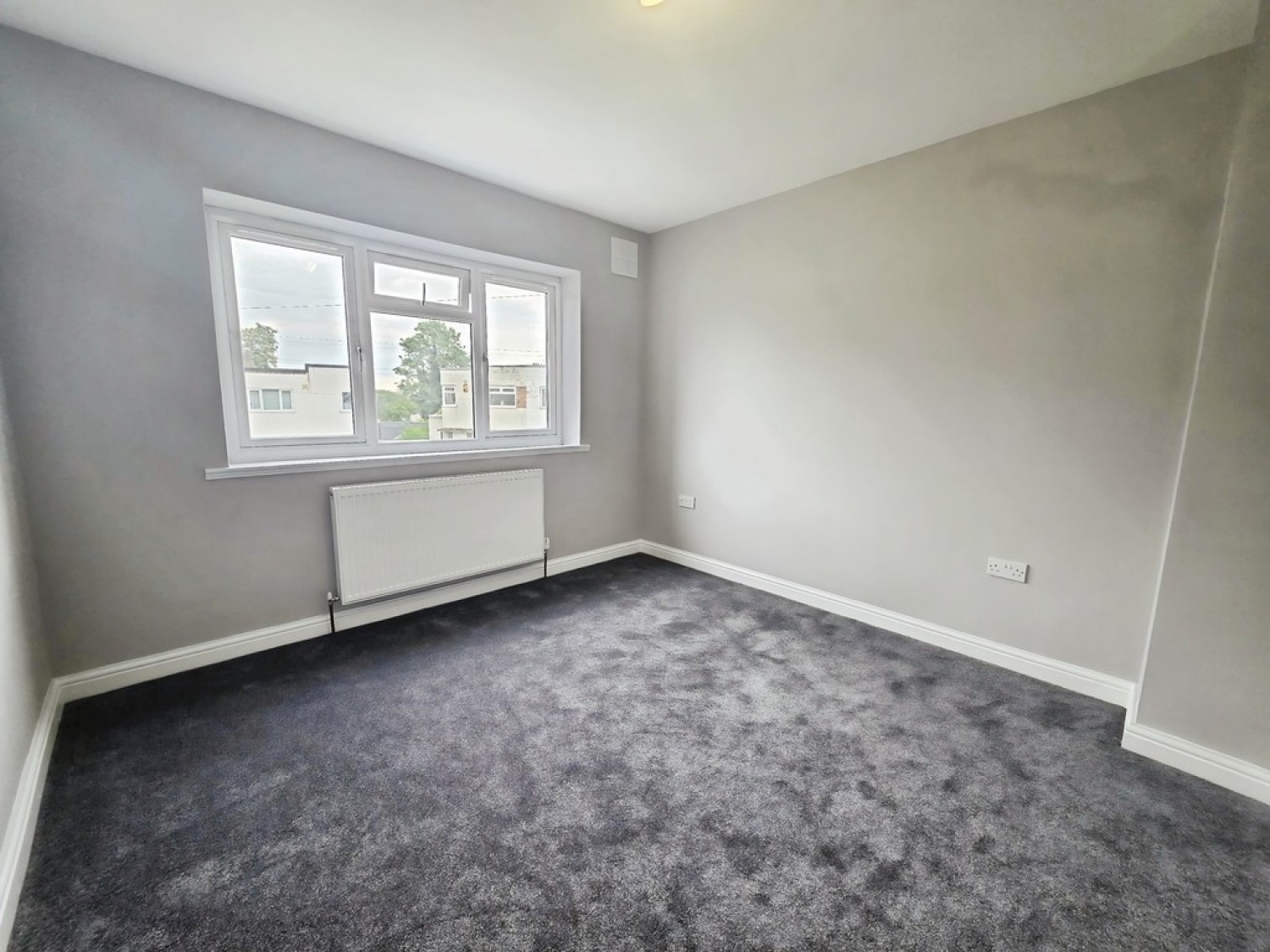 3 bedroom House for Letting Riviera Gardens, Potternewton Lane