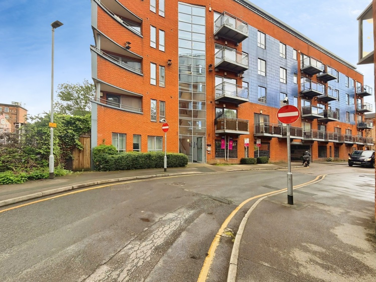 1 bedroom Flat for Auction Ahlux House, Millwright Street