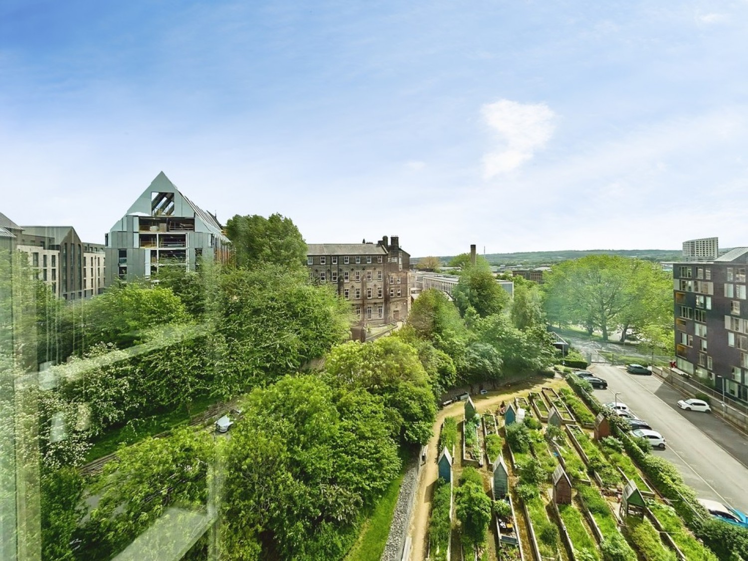 2 bedroom Flat for Sale Saxton, The Avenue