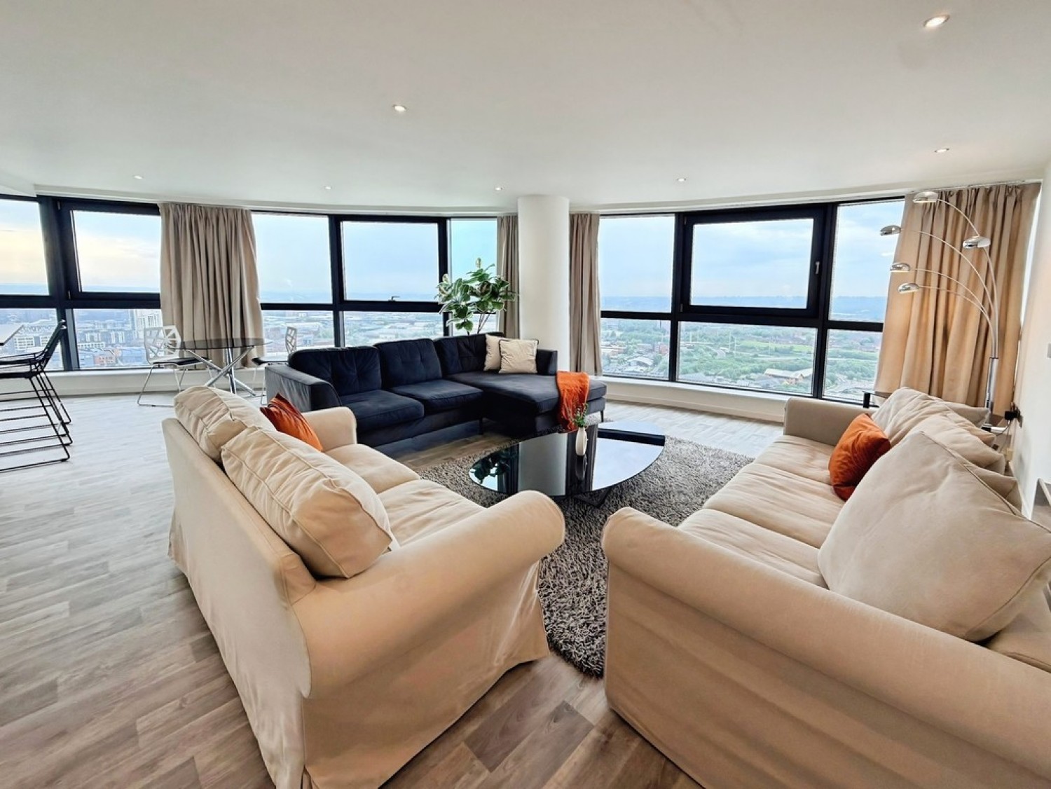 2 bedroom Flat for Sale Penthouse, Bridgewater Place