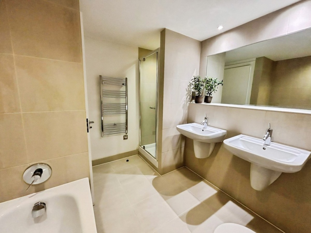 Penthouse, Bridgewater Place