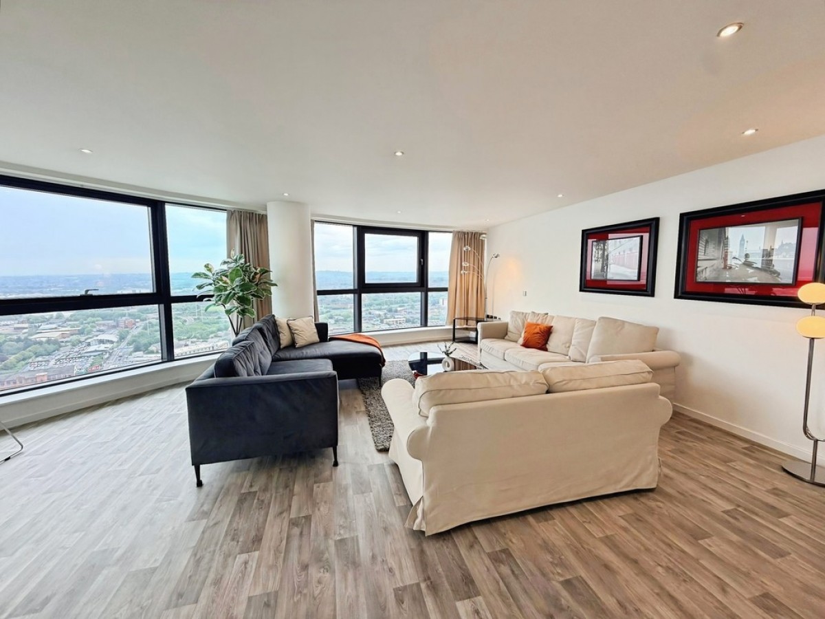 Penthouse, Bridgewater Place