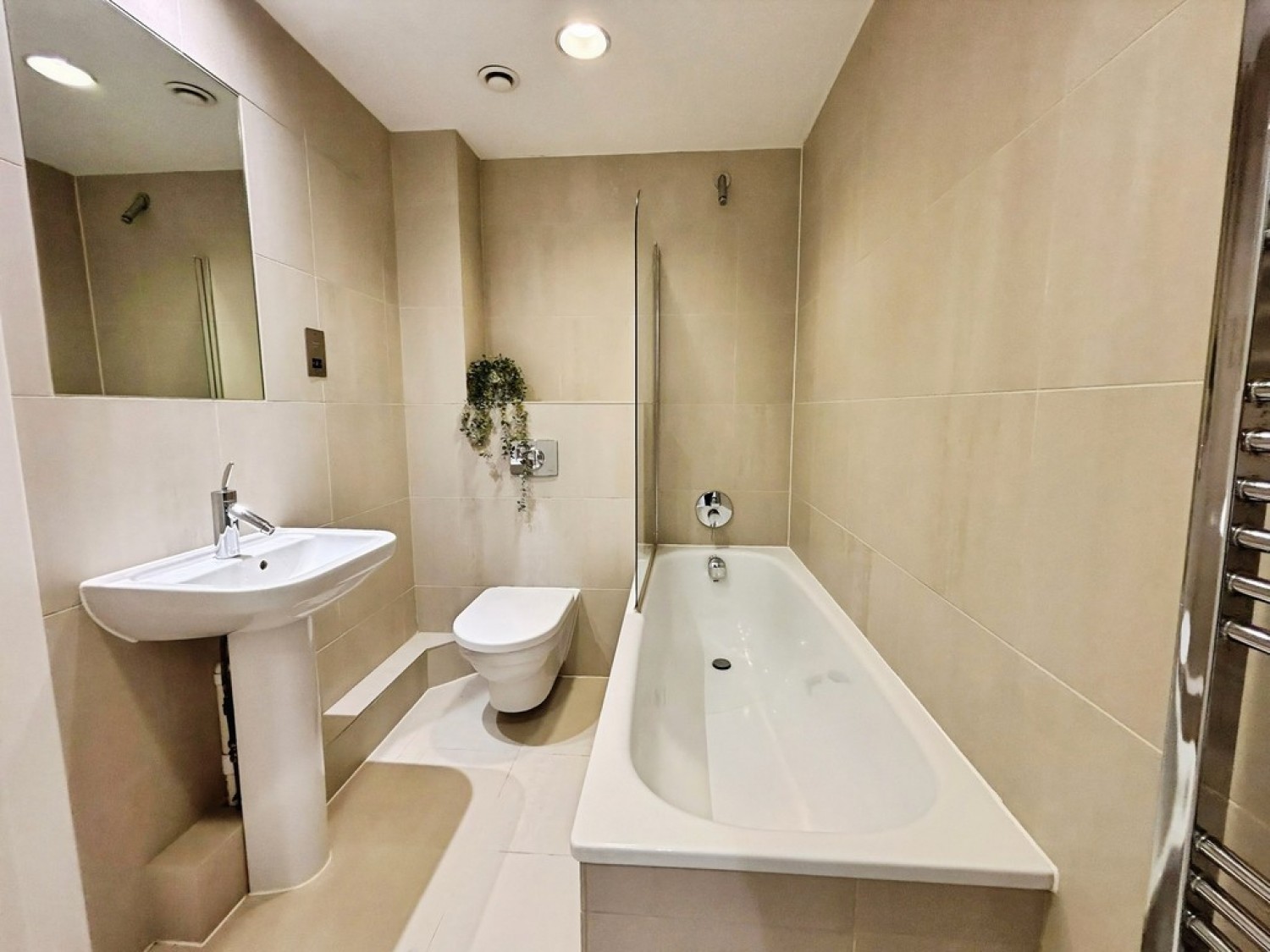 2 bedroom Flat for Sale Penthouse, Bridgewater Place