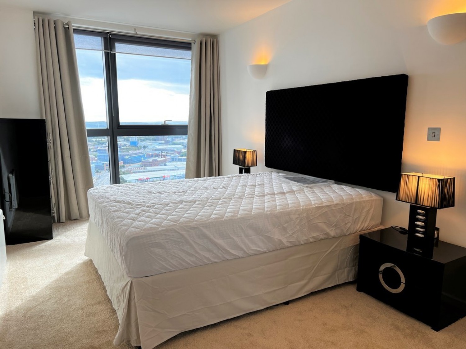 2 bedroom Flat for Sale Penthouse, Bridgewater Place