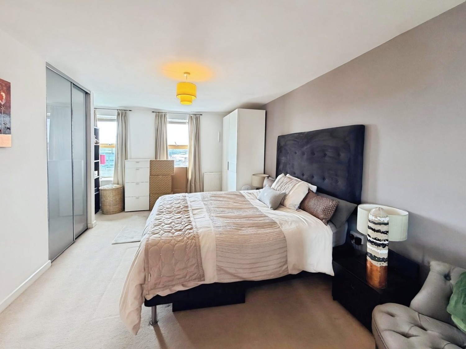 2 bedroom Flat for Sale Balmoral Place, Brewery Wharf
