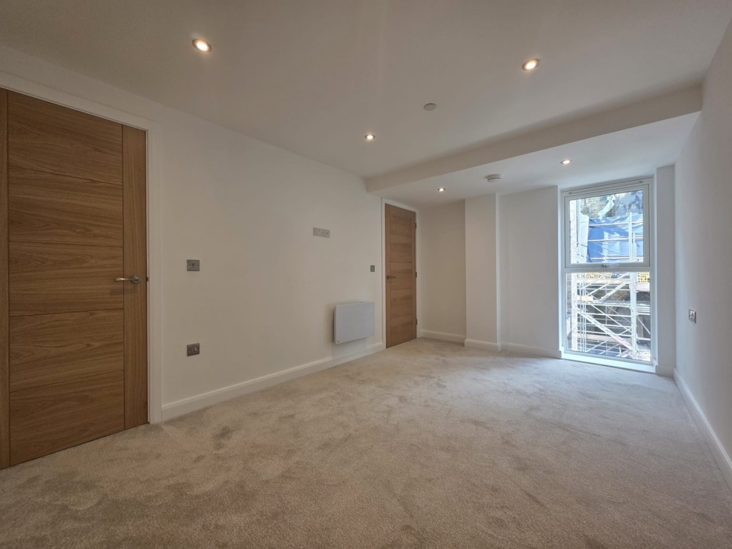 2 bedroom Flat for Letting The Mount, Richmond Hill Approach