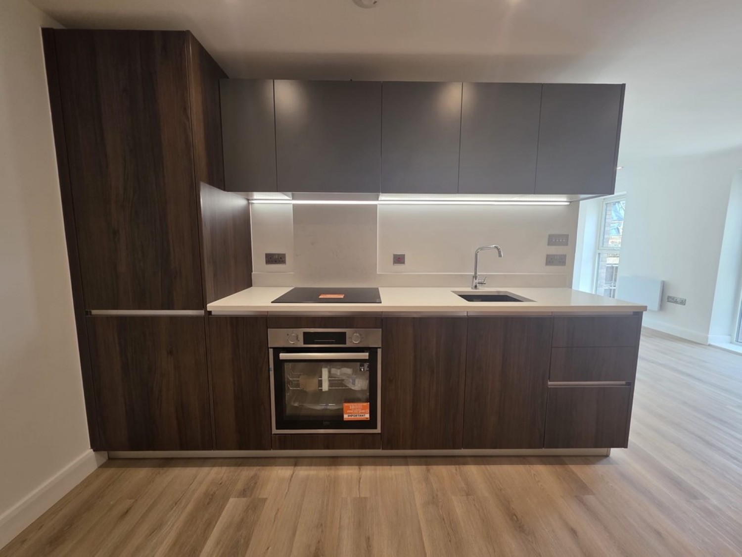 2 bedroom Flat for Letting The Mount, Richmond Hill Approach