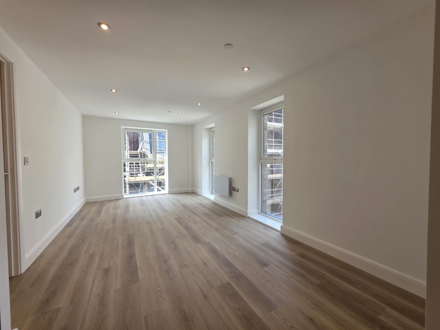2 bedroom Flat for Letting The Mount, Richmond Hill Approach