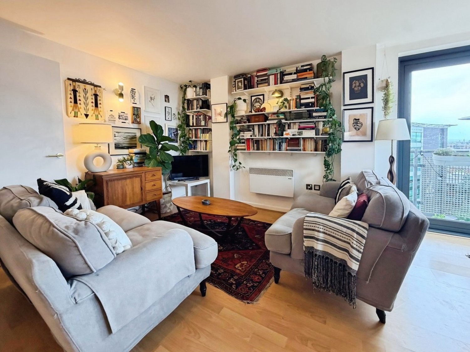 2 bedroom Flat for Sale Velocity South, City Walk