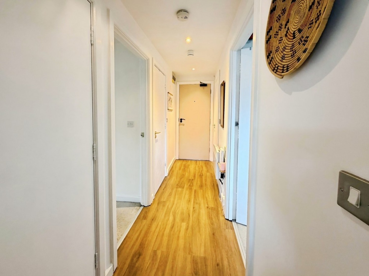 2 bedroom Flat for Sale Velocity South, City Walk