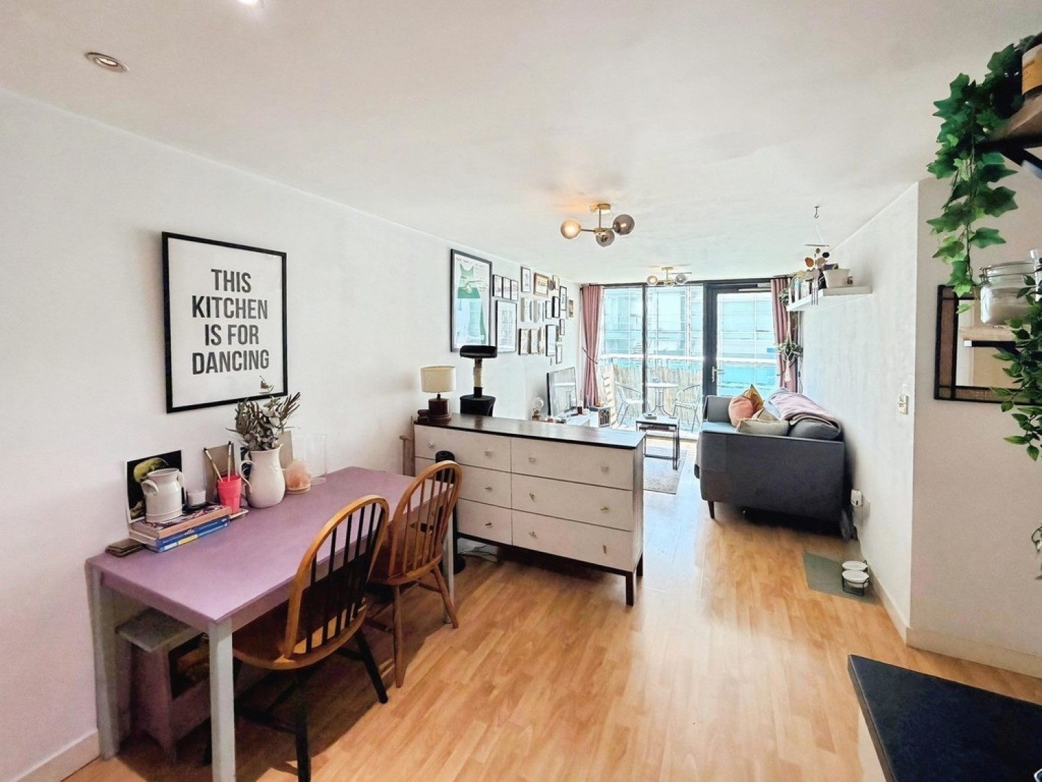 2 bedroom Flat for Sale Lovell House, Skinner Lane