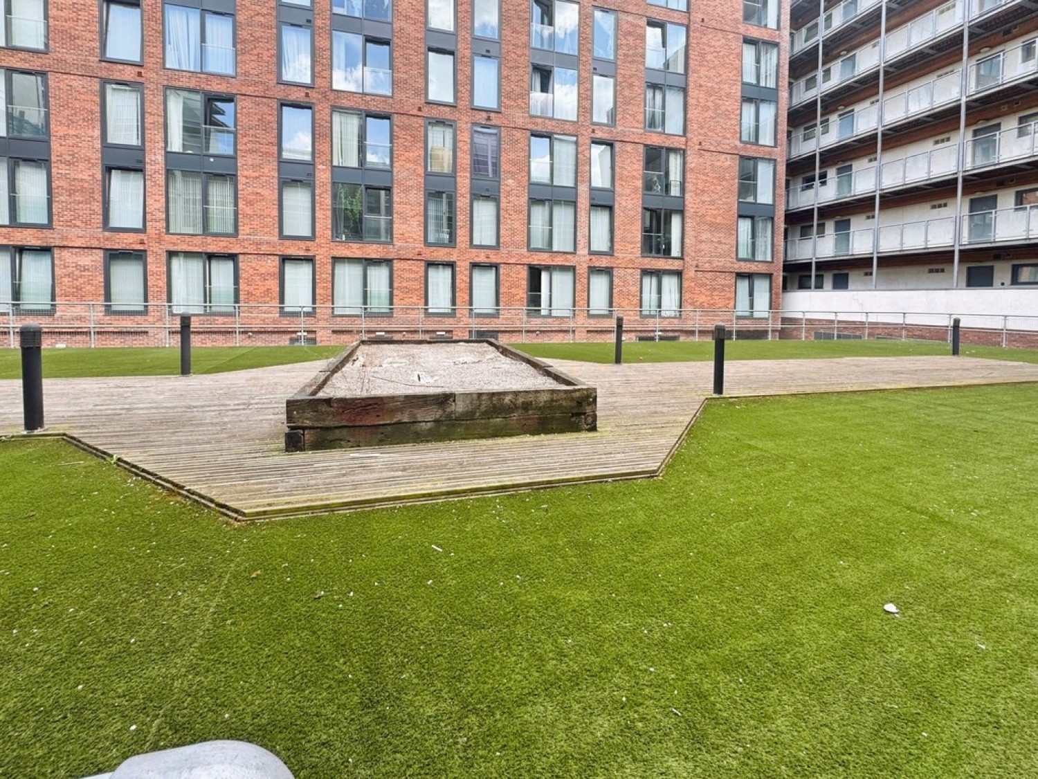1 bedroom Flat for Sale Victoria House, Skinner Lane