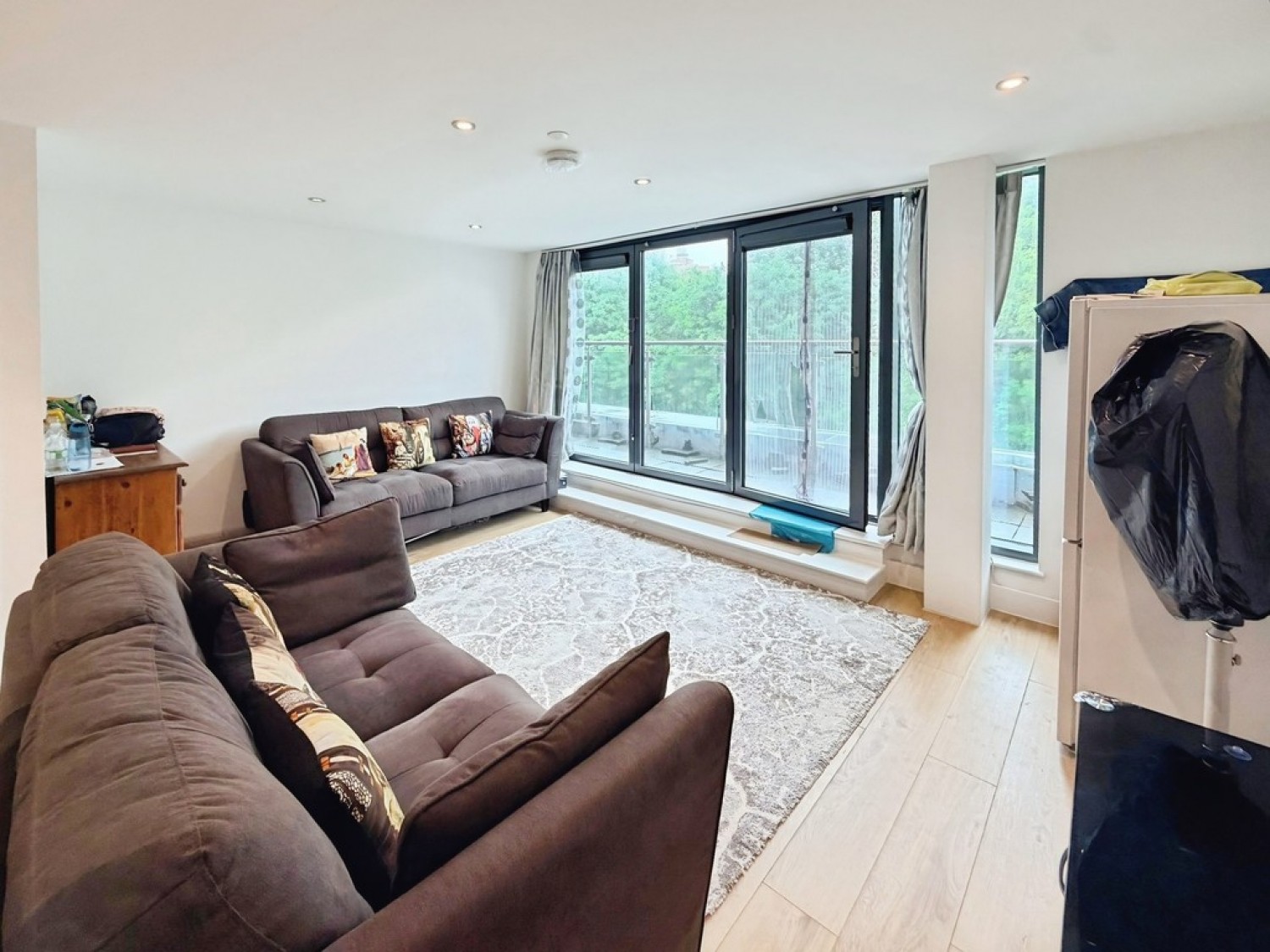 2 bedroom Flat for Sale Laylands House, Mabgate