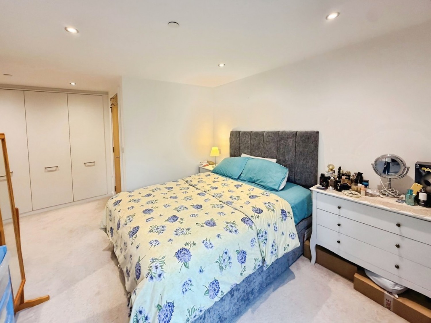 2 bedroom Flat for Sale Laylands House, Mabgate