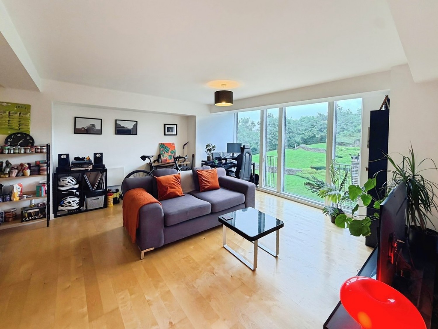 1 bedroom Flat for Sale Saxton, The Avenue