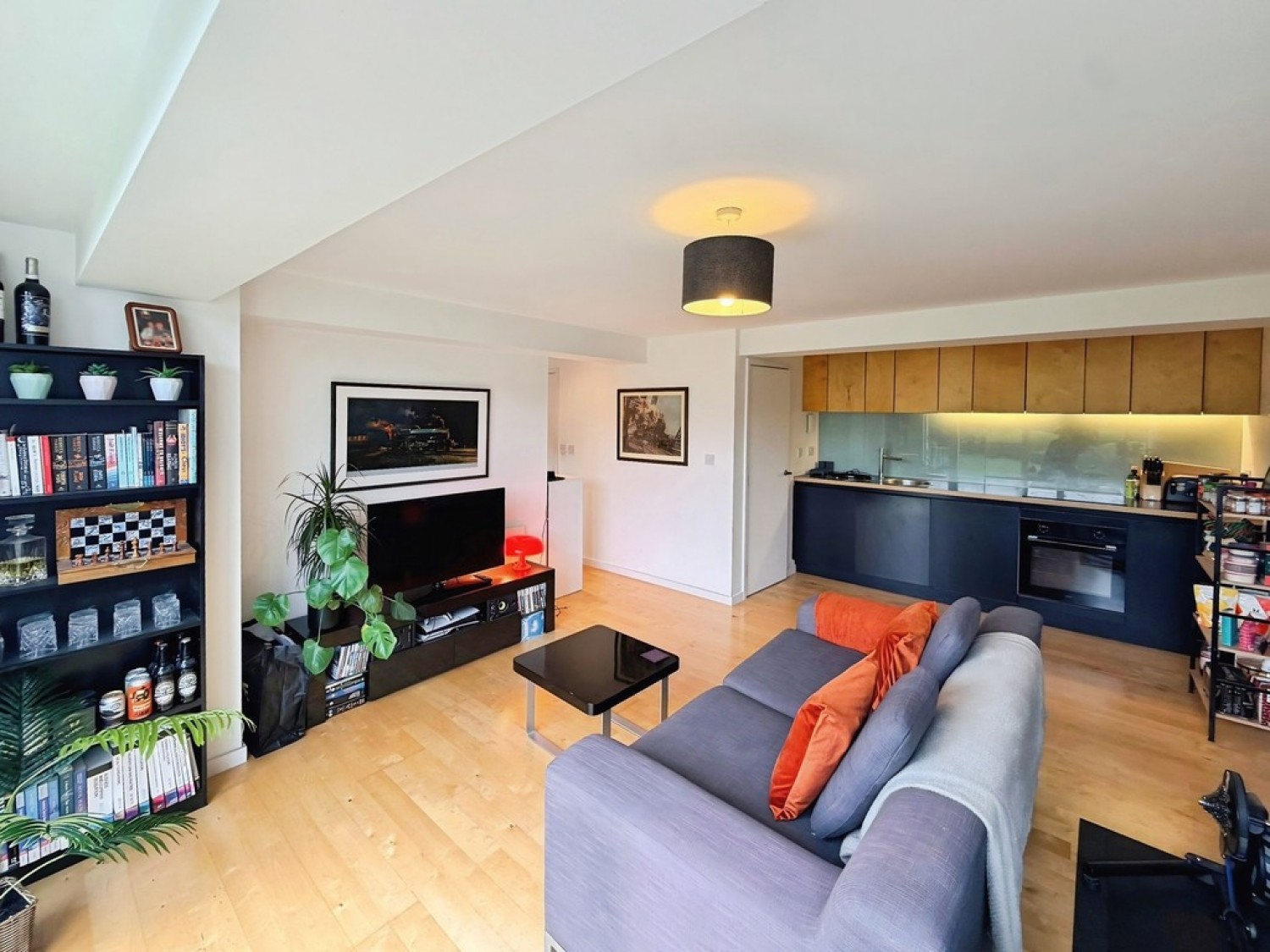 1 bedroom Flat for Sale Saxton, The Avenue